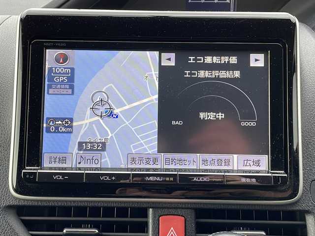 トヨタ ヴォクシー ZS 新潟県 2014(平26)年 3.9万km ブラッキッシュアゲハガラスフレーク 4WD/純正9インチSDナビ(NSZT-Y62G)/CD/DVD/BT/フルセグテレビ/フリップダウンモニター/バックカメラ/ETC/両側パワースライドドア/ステアリングスイッチ/MTモード付きAT/スマートキー/プッシュスタート/LEDヘッドライト/オートライト/フォグランプ/純正16インチアルミホイール