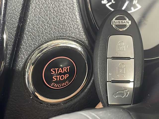 日産 エクストレイル 20X 広島県 2018(平30)年 6.4万km ブリリアントホワイトパール 純正9インチナビ/フルセグTV/バックカメラ/ドライブレコーダー/ETC/コーナーセンサー/ステアリングスイッチ/純正フロアマット/車線逸脱警報/移動物検知/衝突被害軽減ブレーキ/横滑り防止装置/電動格納ミラー/ウィンカーミラー/ドアミラーヒーター/純正18インチAW/LED/スマートキー
