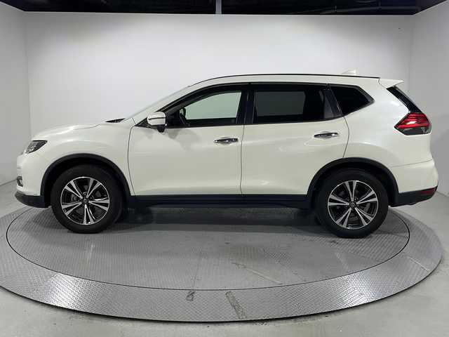 日産 エクストレイル 20X 広島県 2018(平30)年 6.4万km ブリリアントホワイトパール 純正9インチナビ/フルセグTV/バックカメラ/ドライブレコーダー/ETC/コーナーセンサー/ステアリングスイッチ/純正フロアマット/車線逸脱警報/移動物検知/衝突被害軽減ブレーキ/横滑り防止装置/電動格納ミラー/ウィンカーミラー/ドアミラーヒーター/純正18インチAW/LED/スマートキー