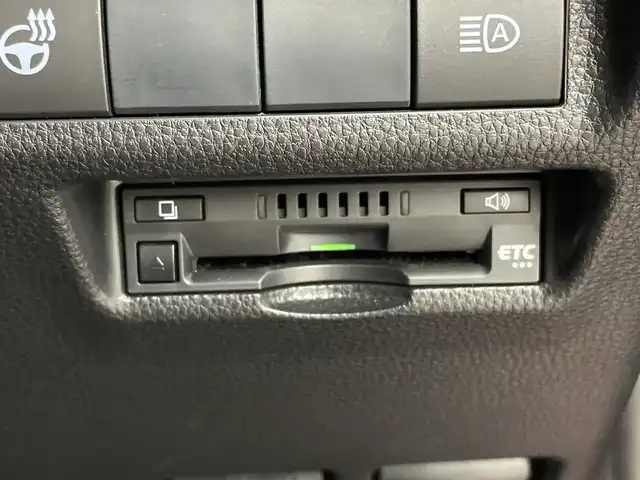 トヨタ ＲＡＶ４ G 新潟県 2019(令1)年 2.1万km センシュアルレッドマイカ 禁煙車/4WD/純正９インチメモリナビ/フルセグ/　CD/SD/Bluetooth/NSZT-Y68T/黒革シート/前席シートヒーター/運転席パワーシート/スマートキー/ETC/パワーバックドア/ステアリングヒーター/レーダークルーズコントロール/衝突被害軽減ブレーキ/ドライブレコーダー/LEDヘッドライト/オートライト/オートハイビーム/純正アルミ付きノーマルタイヤ/　（積み込み８mm）