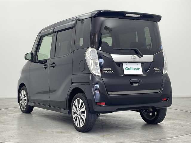 日産 デイズ ルークス ライダー Bライン HWSターボ 群馬県 2016(平28)年 5.9万km ブラック 純正７型ナビ　フルセグＴＶ　ＣＤ／ＤＶＤ／Ｂｌｕｅｔｏｏｔｈ　両側電動スライドドア　アイドリングストップ　横滑り抑制機能　社外ビルトインＥＴＣ　純正アルミホイール　リヤサーキュレーター　禁煙車