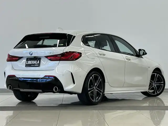 ＢＭＷ １１８ｄ 岡山県 2020(令2)年 3.9万km アルピンホワイトⅢ 純正ナビ　/バックカメラ　/ハーフレザーシート　/ブラインドスポットモニター/ワイヤレスチャージ　/クルーズコントロール/コーナーセンサー/ＡＵＴＯＨＯＬＤ　/横滑り防止装置　/衝突軽減ブレーキ　/車線逸脱警報　/オートライト/オートワイパー　/アイドリングストップ　/パワーシート/LEDヘッドライト