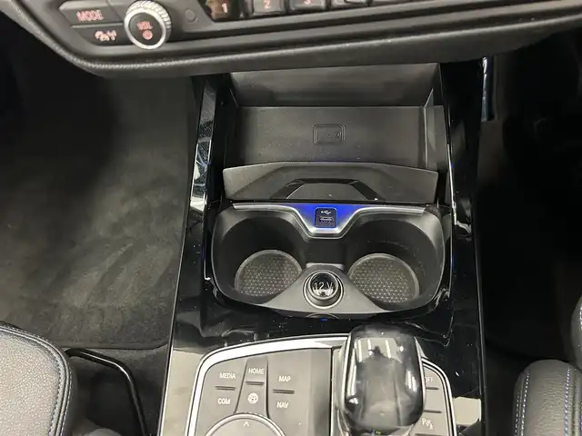 ＢＭＷ １１８ｄ 岡山県 2020(令2)年 3.9万km アルピンホワイトⅢ 純正ナビ　/バックカメラ　/ハーフレザーシート　/ブラインドスポットモニター/ワイヤレスチャージ　/クルーズコントロール/コーナーセンサー/ＡＵＴＯＨＯＬＤ　/横滑り防止装置　/衝突軽減ブレーキ　/車線逸脱警報　/オートライト/オートワイパー　/アイドリングストップ　/パワーシート/LEDヘッドライト