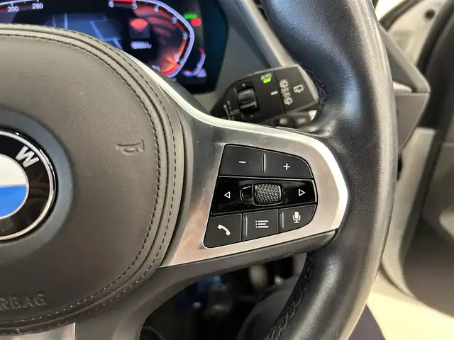 ＢＭＷ １１８ｄ 岡山県 2020(令2)年 3.9万km アルピンホワイトⅢ 純正ナビ　/バックカメラ　/ハーフレザーシート　/ブラインドスポットモニター/ワイヤレスチャージ　/クルーズコントロール/コーナーセンサー/ＡＵＴＯＨＯＬＤ　/横滑り防止装置　/衝突軽減ブレーキ　/車線逸脱警報　/オートライト/オートワイパー　/アイドリングストップ　/パワーシート/LEDヘッドライト