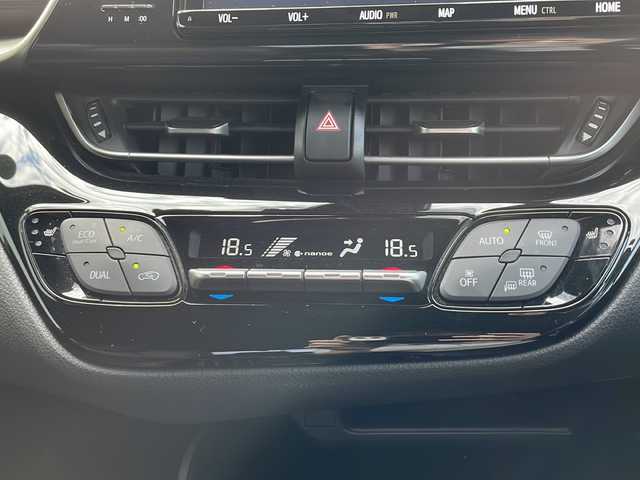 トヨタ Ｃ－ＨＲ G 山口県 2019(令1)年 4.4万km ブラックマイカ 純正9インチメモリーナビ/・Bluetooth接続/・フルセグTV/・AM/FM/CD/DVD/トヨタセーフティセンス/・レーンキープアシスト/・プリクラッシュセーフティ/・ハイビームアシスト/・レーダークルーズコントロール/オートブレーキホールド/前後ドライブレコーダー/ETC/バックカメラ/ハーフレザーシート/シートヒーター(D席/N席）/純正18インチアルミホイール/LEDオートヘッドライト