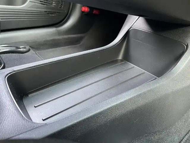 日産 ノート X 東京都 2022(令4)年 1.7万km ダークメタルグレー 純正ナビ/・Bluetoothオーディオ/フルセグTV/HDMI/インテリジェントアラウンドビューモニター/インテリジェントルームミラー/プロパイロット/LEDヘッドランプ/・アダプティブLEDヘッドライトシステム/ETC/純正ドライブレコーダー（前方）/取扱説明書/保証書/スペアキー1本