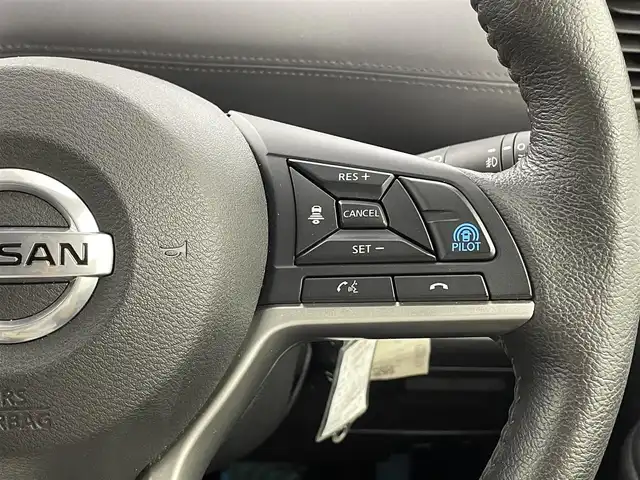 日産 セレナ e－パワー ハイウェイスター V 福井県 2020(令2)年 3.4万km ダイヤモンドブラック 純正ナビ/ＣＤ／ＤＶＤ／ＢＴ／ＨＤＭＩ／フルセグＴＶ/プロパイロット/全方位カメラ/両側パワースライドドア/ブラインドスポットモニター/ＨＯＬＤ付き電子パーキング/ハンズフリーオートスライドドア