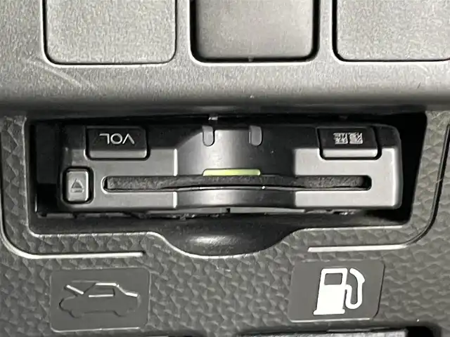 トヨタ ルーミー カスタムG 埼玉県 2022(令4)年 3.7万km パールホワイトⅢ スマートアシスト　純正ディスプレイオーディオ　バックカメラ　ＥＴＣ　レーダークルーズコントロール　両側パワースライドドア　純正アルミホイール　オートライト　スマートキー　ＬＥＤヘッドライト　地デジＴＶ