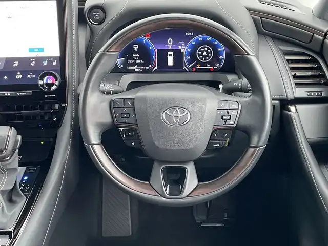 トヨタ アルファード Z 千葉県 2023(令5)年 0.6万km プラチナホワイトパールマイカ 純正14インチナビ/（フルセグTV/BT/appleCarPlay/Androidauto）/全周囲カメラ/衝突被害軽減システム/車線逸脱警報/クルーズコントロール/左右独立ムーンルーフ/レザーシート/両側パワースライドドア/横滑り防止装置/ETC/アイドリングストップ/LEDヘッドライト/フォグランプ/オートライト/ウィンカーミラー/電動格納ミラー/純正18インチAW/シートヒーター/エアシート/ステアリングヒーター/プッシュスタート/スマートキー