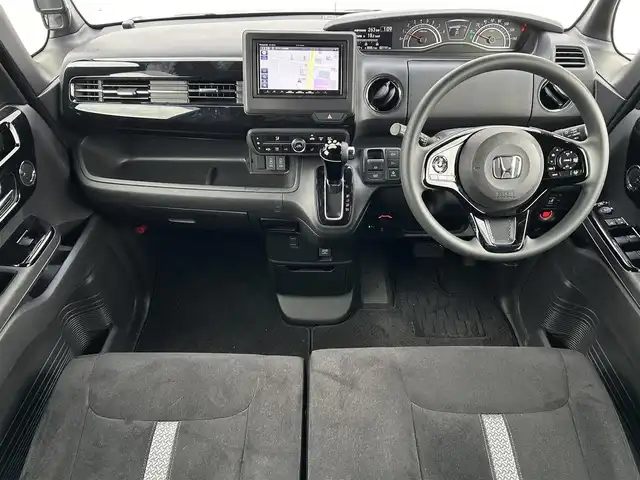 ホンダ Ｎ ＢＯＸ カスタム L 新潟県 2023(令5)年 2.8万km クリスタルブラックパール ワンオーナー/４WD/衝突軽減/社外ナビ/(AM/FM/CD/DVD/BT/フルセグ)/バックカメラ/ETC/アダプティブクルーズコントロール/コーナーセンサー/片側パワースライドドア/シートヒーター/AUTOライト/LEDヘッドライト/横滑り防止/プッシュスタート/スマートキー