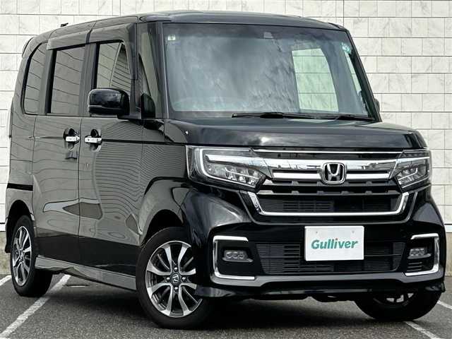 ホンダ Ｎ ＢＯＸ カスタム L 新潟県 2023(令5)年 2.8万km クリスタルブラックパール ワンオーナー/４WD/衝突軽減/社外ナビ/(AM/FM/CD/DVD/BT/フルセグ)/バックカメラ/ETC/アダプティブクルーズコントロール/コーナーセンサー/片側パワースライドドア/シートヒーター/AUTOライト/LEDヘッドライト/横滑り防止/プッシュスタート/スマートキー