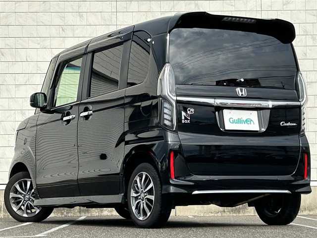 ホンダ Ｎ ＢＯＸ カスタム L 新潟県 2023(令5)年 2.8万km クリスタルブラックパール ワンオーナー/４WD/衝突軽減/社外ナビ/(AM/FM/CD/DVD/BT/フルセグ)/バックカメラ/ETC/アダプティブクルーズコントロール/コーナーセンサー/片側パワースライドドア/シートヒーター/AUTOライト/LEDヘッドライト/横滑り防止/プッシュスタート/スマートキー
