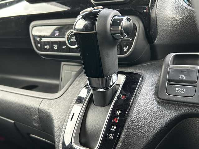 ホンダ Ｎ ＢＯＸ カスタム L 新潟県 2023(令5)年 2.8万km クリスタルブラックパール ワンオーナー/４WD/衝突軽減/社外ナビ/(AM/FM/CD/DVD/BT/フルセグ)/バックカメラ/ETC/アダプティブクルーズコントロール/コーナーセンサー/片側パワースライドドア/シートヒーター/AUTOライト/LEDヘッドライト/横滑り防止/プッシュスタート/スマートキー