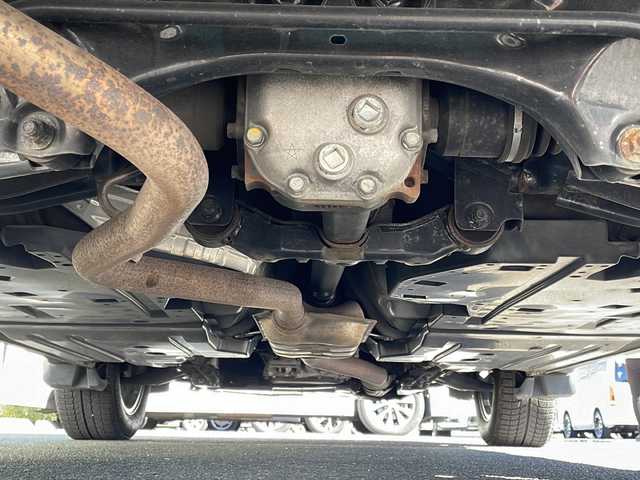 スバル アウトバック リミテッド 青森県 2015(平27)年 9.4万km クリスタルホワイトP 4WD/純正8インチナビ・フルセグTV/CD・DVD・Bluetooth・SD/バックカメラ/黒レザーシート/前席パワーシート/前後席シートヒーター/パワーバックドア/アイサイトver.3/アドバンスドセイフティパッケージ/衝突軽減ブレーキ/追従クルーズコントロール/アクティブレーンキープ/ハイビームアシスト/ブラインドスポットモニター/純正前方ドライブレコーダー/サイド・カーテンエアバッグ/ビルトインETC/パドルシフト/LEDヘッドライト/フォグランプ/リアフォグランプ/純正18インチアルミ/ルーフレール