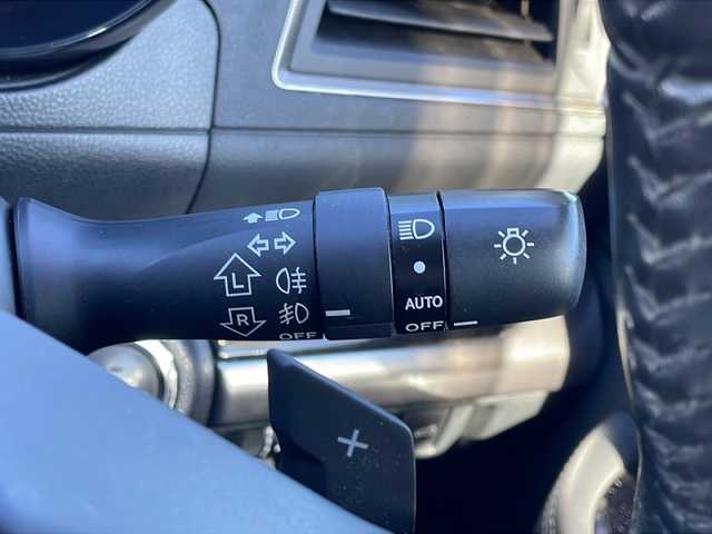 スバル アウトバック リミテッド 青森県 2015(平27)年 9.4万km クリスタルホワイトP 4WD/純正8インチナビ・フルセグTV/CD・DVD・Bluetooth・SD/バックカメラ/黒レザーシート/前席パワーシート/前後席シートヒーター/パワーバックドア/アイサイトver.3/アドバンスドセイフティパッケージ/衝突軽減ブレーキ/追従クルーズコントロール/アクティブレーンキープ/ハイビームアシスト/ブラインドスポットモニター/純正前方ドライブレコーダー/サイド・カーテンエアバッグ/ビルトインETC/パドルシフト/LEDヘッドライト/フォグランプ/リアフォグランプ/純正18インチアルミ/ルーフレール