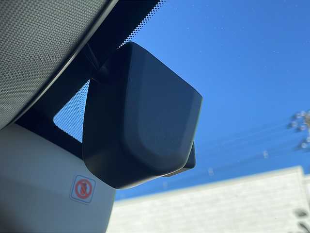 スバル アウトバック リミテッド 青森県 2015(平27)年 9.4万km クリスタルホワイトP 4WD/純正8インチナビ・フルセグTV/CD・DVD・Bluetooth・SD/バックカメラ/黒レザーシート/前席パワーシート/前後席シートヒーター/パワーバックドア/アイサイトver.3/アドバンスドセイフティパッケージ/衝突軽減ブレーキ/追従クルーズコントロール/アクティブレーンキープ/ハイビームアシスト/ブラインドスポットモニター/純正前方ドライブレコーダー/サイド・カーテンエアバッグ/ビルトインETC/パドルシフト/LEDヘッドライト/フォグランプ/リアフォグランプ/純正18インチアルミ/ルーフレール