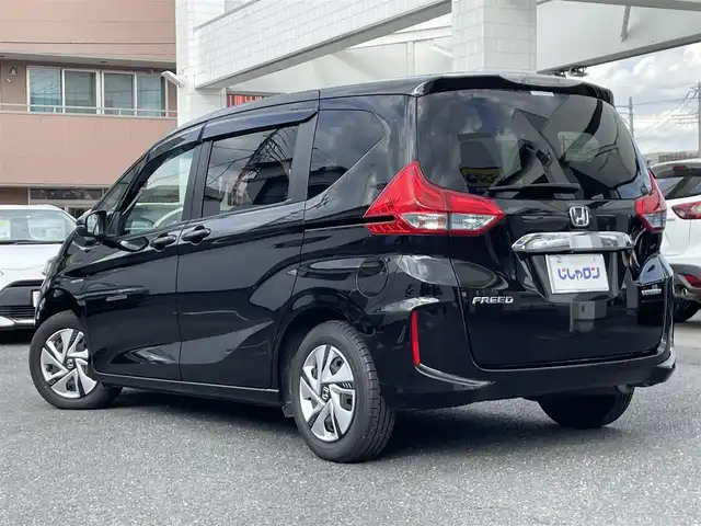 ホンダ フリード ハイブリット G 埼玉県 2018(平30)年 11.8万km プレミアムスパークルブラックパール (株)IDOMが運営する【じしゃロン鳩ヶ谷店】の自社ローン専用車両になりますこちらは現金またはオートローンご利用時の価格です。自社ローンご希望の方は別途その旨お申付け下さい/登録時117440km/後席キャプテンシート/純正メモリナビ(品番:AVIC-MRZ099)/・AM/FM・CD/DVD・BT・MSV(HDD)/バックカメラ/先行車発進お知らせ機能/ビルトインETC/クルーズコントロール/前方ドライブレコーダー(品番:DRY-ST1600)/両側スライドドア/・右側イージークローザードア/・左側パワースライドドア/後席ロールサンシェード/ウォークスルー/3列シート/フルフラットシート/純正フロアマット/社外シートカバー/オートライト/純正LEDヘッドライト/プッシュスタート/スマートキー/ドアバイザー/横滑り防止機能/ワイパーデアイサー