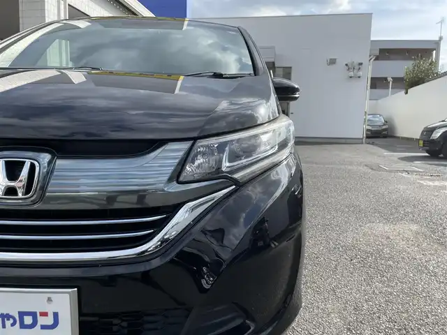 ホンダ フリード ハイブリット G 埼玉県 2018(平30)年 11.8万km プレミアムスパークルブラックパール (株)IDOMが運営する【じしゃロン鳩ヶ谷店】の自社ローン専用車両になりますこちらは現金またはオートローンご利用時の価格です。自社ローンご希望の方は別途その旨お申付け下さい/登録時117440km/後席キャプテンシート/純正メモリナビ(品番:AVIC-MRZ099)/・AM/FM・CD/DVD・BT・MSV(HDD)/バックカメラ/先行車発進お知らせ機能/ビルトインETC/クルーズコントロール/前方ドライブレコーダー(品番:DRY-ST1600)/両側スライドドア/・右側イージークローザードア/・左側パワースライドドア/後席ロールサンシェード/ウォークスルー/3列シート/フルフラットシート/純正フロアマット/社外シートカバー/オートライト/純正LEDヘッドライト/プッシュスタート/スマートキー/ドアバイザー/横滑り防止機能/ワイパーデアイサー