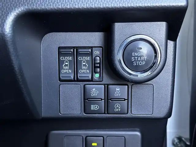 トヨタ ルーミー カスタムG 宮城県 2019(令1)年 5.8万km パールホワイトⅢ コンフォートパッケージ/・シートヒーター（運転席/助手席）/・シートバックテーブル（運転席/助手席）/＝＝＝/モデリスタリアスポイラー/スマートアシスト3/・衝突回避支援ブレーキ機能/・衝突警報機能/・車線逸脱警報機能/・誤発進抑制制御機能/・先行車発進お知らせ機能/・オートハイビーム/・コーナーセンサー/アルパイン9インチナビ（X9Z）/・CD/DVD/・Bluetooth/・フルセグTV/バックカメラ/ビルトインETC/両側パワースライドドア/革巻きステアリング/ステアリングスイッチ/クルーズコントロール/革調シートカバー/LEDヘッドランプ/フォグランプ/オートライト/スマートキー＆プッシュスタート/電動格納ミラー/純正14インチAW/純正ドアバイザー/純正フロアマット/Wエアバッグ