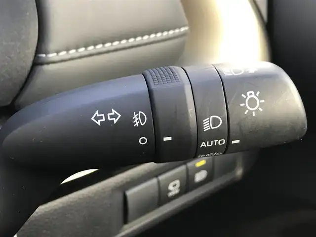 トヨタ アクア Z 富山県 2024(令6)年 0.6万km プラチナホワイトパールマイカ ワンオーナー/純正DA/ナビ/Bluetooth/全周囲カメラ/ドライブレコーダー/プリクラッシュセーフティ/レーンキープアシスト/クリアランスソナー/ブラインドスポットモニター/レーダークルーズコントロール/プッシュスタート/スマートキー/スペアキー１本/ステアリングスイッチ/LEDヘッドライト/オートライト/オートハイビーム/ETC