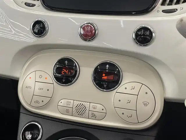 フィアット ５００ ツインエア ドルチェヴィータ 岡山県 2022(令4)年 3万km ビアンコ・ガーラ 純正ディスプレイオーディオ/社外デジタルインナーミラー　/ドラレコ　/オートA/C　/クルーズコントロール　/ガラスサンルーフ　/USB　/Bluetooth　/アップルカープレイ　/ステアリングリモコン　/キセノンヘッドライト　/フォグライト　/クローム装飾バンパー　/１５インチアルミ　/Dolcevita専用バッチ　/PDC　/ドアバイザー