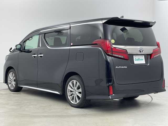 トヨタ アルファード S タイプゴールド 新潟県 2020(令2)年 6.4万km ブラック 純正ディスプレイオーディオ/(CD.DVD.Bluetooth)/バックカメラ/三眼LEDヘッドライト/トヨタセーフティセンス/・プリクラッシュセーフティ/・レーンキープアシスト/・レーダークルーズコントロール/・オートマチックハイビーム/革巻きステアリング/ステアリングリモコン/両側パワースライドドア/前後ドライブレコーダー/パワーバックドア/ビルトインETC/コーナーセンサー/プッシュスタート/スマートキー×2/純正フロアマット