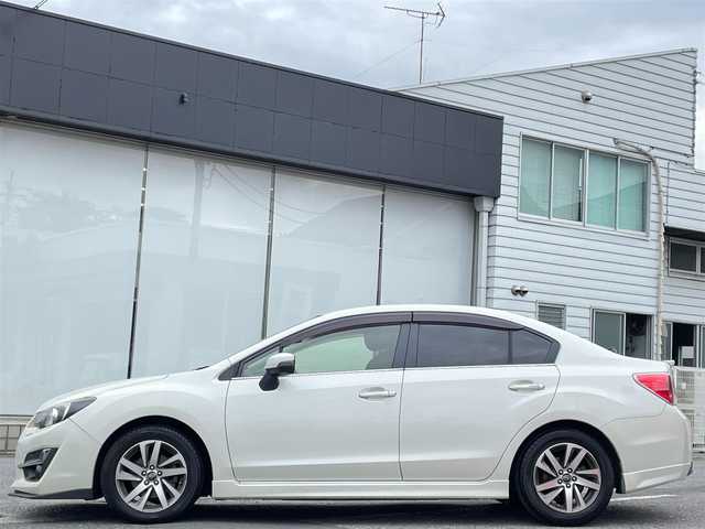 スバル インプレッサ Ｇ４ 2．0i プラウドED 茨城県 2016(平28)年 8.5万km クリスタルホワイトP (株)IDOMが運営する【じしゃロン水戸店】の自社ローン専用車両になりますこちらは現金またはオートローンご利用時の価格です。自社ローンご希望の方は別途その旨お申付け下さい/carrozzeriaナビ/フルセグTV/DVD/CD/BTオーディオ/バックカメラ/クルーズコントロール/前席パワーシート/ドライブレコーダー/アイドリングストップ/プッシュスタート/スマートキー/ETC/純正16インチAW/キセノンヘッドライト/オートライト/保証書/取説/スペアキー