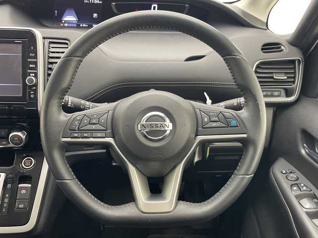 日産 セレナ ハイウェイスター プロパイロットED 愛知県 2017(平29)年 6.9万km ブリリアントホワイトパール プロパイロット/純正9型ナビ/両側パワースライドドア/クルーズコントロール/CD DVD/Bluetooth/フルセグ/バックカメラ/コーナーセンサー/純正アルミホイール/ETC/LEDヘッドライト/レーンキープアシスト/スマートキー/プッシュスタート