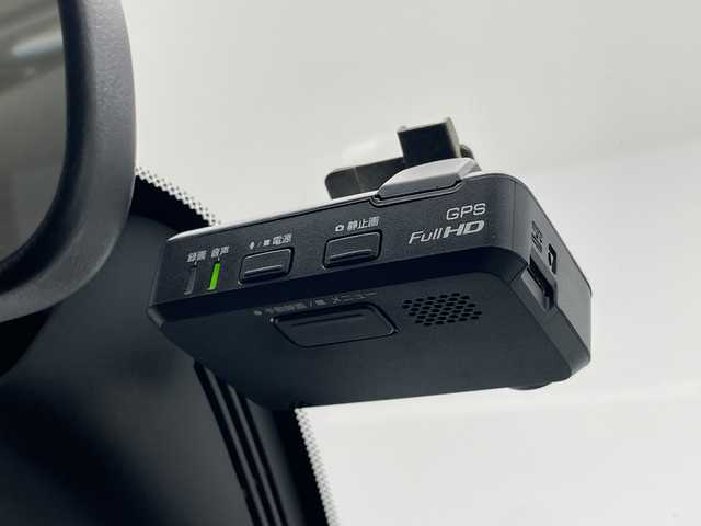 日産 セレナ ハイウェイスター プロパイロットED 愛知県 2017(平29)年 6.9万km ブリリアントホワイトパール プロパイロット/純正9型ナビ/両側パワースライドドア/クルーズコントロール/CD DVD/Bluetooth/フルセグ/バックカメラ/コーナーセンサー/純正アルミホイール/ETC/LEDヘッドライト/レーンキープアシスト/スマートキー/プッシュスタート