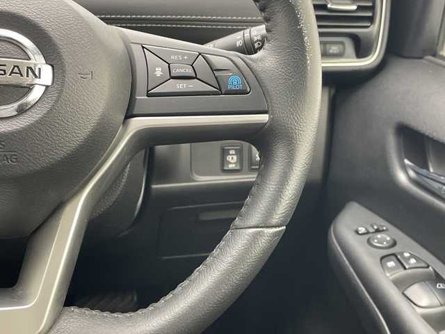 日産 セレナ ハイウェイスター プロパイロットED 愛知県 2017(平29)年 6.9万km ブリリアントホワイトパール プロパイロット/純正9型ナビ/両側パワースライドドア/クルーズコントロール/CD DVD/Bluetooth/フルセグ/バックカメラ/コーナーセンサー/純正アルミホイール/ETC/LEDヘッドライト/レーンキープアシスト/スマートキー/プッシュスタート