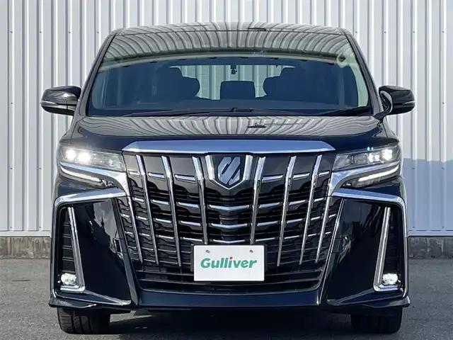 トヨタ アルファード S Cパッケージ 福岡県 2020(令2)年 4.1万km ブラック フリップダウンモニター/純正９インチＤＡナビ/フルセグTV/CD/DVD/BT/AM/FM/applecarplay/androidauto/Miracast/黒革シート/トヨタセーフティセンス/PCS/LTA/PKSB/クリアランスソナー/RCTA/横滑り防止装置/デジタルインナーミラー/バックカメラ/ＢＳＭ/ステアリングヒーター/前席シートヒーター/ベンチレーション/ステアリングリモコン/パワーバックドア/両側パワースライドドア/前席パワーシート/シートメモリー/オットマン/スマートキー/プッシュスタート/ビルトインETC