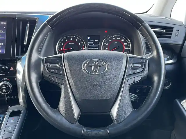 トヨタ アルファード S Cパッケージ 福岡県 2020(令2)年 4.1万km ブラック フリップダウンモニター/純正９インチＤＡナビ/フルセグTV/CD/DVD/BT/AM/FM/applecarplay/androidauto/Miracast/黒革シート/トヨタセーフティセンス/PCS/LTA/PKSB/クリアランスソナー/RCTA/横滑り防止装置/デジタルインナーミラー/バックカメラ/ＢＳＭ/ステアリングヒーター/前席シートヒーター/ベンチレーション/ステアリングリモコン/パワーバックドア/両側パワースライドドア/前席パワーシート/シートメモリー/オットマン/スマートキー/プッシュスタート/ビルトインETC