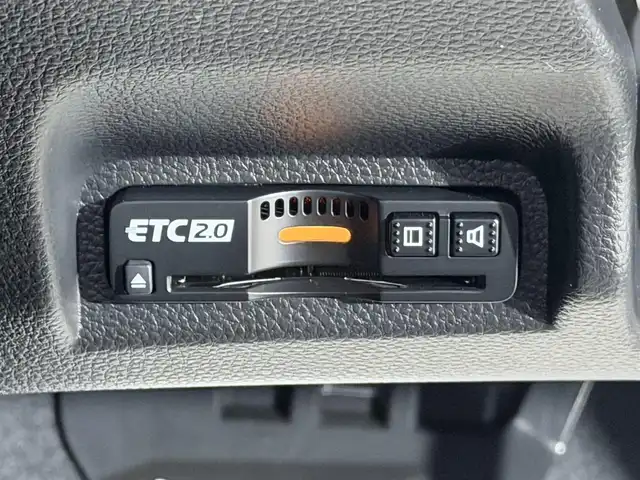 ホンダ ヴェゼル ハイブリッド e:HEV Z 大阪府 2025(令7)年 0.1千km クリスタルブラックパール 登録済未使用　純正ナビ　フルセグＴＶ　衝突軽減Ｂ　レーンアシスト　ＢＳＭ　レーダークルーズＣ　バックカメラ　ＥＴＣ　電動リアゲート　コーナーセンサー　ハンドルヒーター　シートヒーター　ハーフレザー