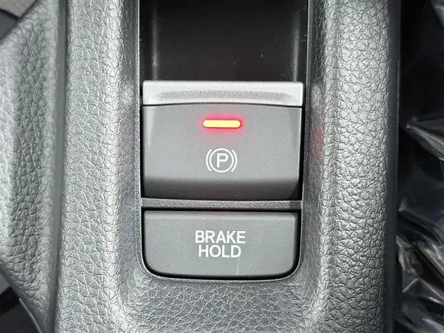 ホンダ ヴェゼル ハイブリッド e:HEV Z 大阪府 2025(令7)年 0.1千km クリスタルブラックパール 登録済未使用　純正ナビ　フルセグＴＶ　衝突軽減Ｂ　レーンアシスト　ＢＳＭ　レーダークルーズＣ　バックカメラ　ＥＴＣ　電動リアゲート　コーナーセンサー　ハンドルヒーター　シートヒーター　ハーフレザー