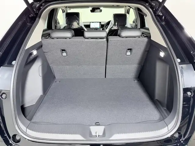 ホンダ ヴェゼル ハイブリッド e:HEV Z 大阪府 2025(令7)年 0.1千km クリスタルブラックパール 登録済未使用　純正ナビ　フルセグＴＶ　衝突軽減Ｂ　レーンアシスト　ＢＳＭ　レーダークルーズＣ　バックカメラ　ＥＴＣ　電動リアゲート　コーナーセンサー　ハンドルヒーター　シートヒーター　ハーフレザー