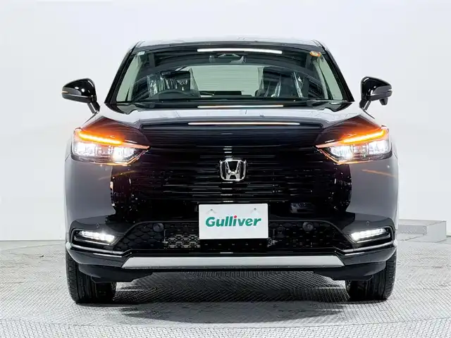 ホンダ ヴェゼル ハイブリッド e:HEV Z 大阪府 2025(令7)年 0.1千km クリスタルブラックパール 登録済未使用　純正ナビ　フルセグＴＶ　衝突軽減Ｂ　レーンアシスト　ＢＳＭ　レーダークルーズＣ　バックカメラ　ＥＴＣ　電動リアゲート　コーナーセンサー　ハンドルヒーター　シートヒーター　ハーフレザー