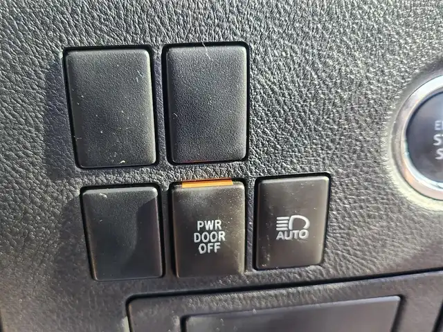 トヨタ ヴェルファイア Z Aエディション 群馬県 2018(平30)年 1.8万km ダークレッドマイカメタリック 純正10型ナビ/フルセグTV/純正12.1型後席ディスプレイ/両側パワースライドドア/バックモニター/ビルトインETC2.0/ドライブレコーダー/レーダークルーズコントロール/クリアランスソナー/セーフティセンス/・衝突被害軽減ブレーキ/・車線逸脱防止支援/・標識認識/・オートマチックハイビーム/2眼LEDヘッドランプ/デュアルオートエアコン/革巻きステアリング/2列目リラックスキャプテンシート/助手席・2列目オットマン/純正18インチアルミホイール/スマートキー/プッシュエンジンスタート/禁煙車