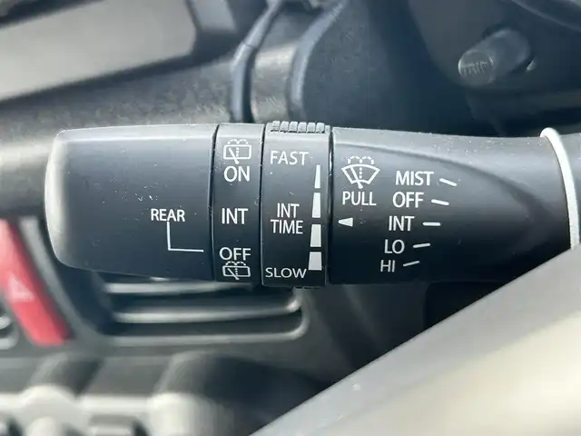 スズキ ジムニー ノマド FC 長崎県 2025(令7)年 0.1万km 黒 車体色：【WB3】ブルーイッシュブラックパール/ワンオーナー/ALPINE11インチディスプレイオーディオ/　(BT/FM/AM/AppleCarPlay/AndroidAuto)/プッシュスタート/スマートキー/ステアリングスイッチ/アダプティブクルーズコントロール/アイドリングストップ/ヘッドライトウォッシャー/光軸調整ダイヤル/純正15インチアルミホイール/純正フロアマット/背面タイヤ/スズキセーフティサポート/ABS/レーンキープアシスト/衝突被害軽減ブレーキ/パーキングソナー/オートライト/横滑り防止装置/ヒルディセントコントロール/取扱説明書/保証書/スペアキー(1本)