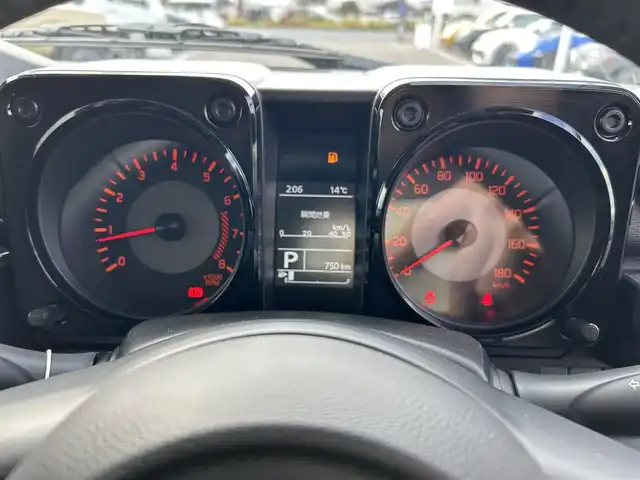 スズキ ジムニー ノマド FC 長崎県 2025(令7)年 0.1万km 黒 車体色：【WB3】ブルーイッシュブラックパール/ワンオーナー/ALPINE11インチディスプレイオーディオ/　(BT/FM/AM/AppleCarPlay/AndroidAuto)/プッシュスタート/スマートキー/ステアリングスイッチ/アダプティブクルーズコントロール/アイドリングストップ/ヘッドライトウォッシャー/光軸調整ダイヤル/純正15インチアルミホイール/純正フロアマット/背面タイヤ/スズキセーフティサポート/ABS/レーンキープアシスト/衝突被害軽減ブレーキ/パーキングソナー/オートライト/横滑り防止装置/ヒルディセントコントロール/取扱説明書/保証書/スペアキー(1本)