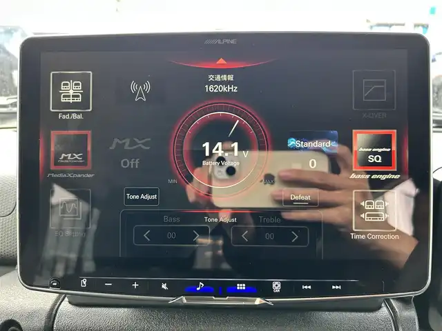 スズキ ジムニー ノマド FC 長崎県 2025(令7)年 0.1万km 黒 車体色：【WB3】ブルーイッシュブラックパール/ワンオーナー/ALPINE11インチディスプレイオーディオ/　(BT/FM/AM/AppleCarPlay/AndroidAuto)/プッシュスタート/スマートキー/ステアリングスイッチ/アダプティブクルーズコントロール/アイドリングストップ/ヘッドライトウォッシャー/光軸調整ダイヤル/純正15インチアルミホイール/純正フロアマット/背面タイヤ/スズキセーフティサポート/ABS/レーンキープアシスト/衝突被害軽減ブレーキ/パーキングソナー/オートライト/横滑り防止装置/ヒルディセントコントロール/取扱説明書/保証書/スペアキー(1本)