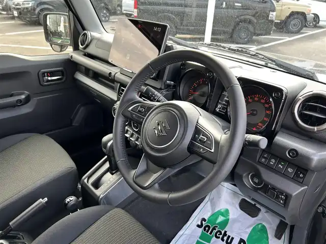 スズキ ジムニー ノマド FC 長崎県 2025(令7)年 0.1万km 黒 車体色：【WB3】ブルーイッシュブラックパール/ワンオーナー/ALPINE11インチディスプレイオーディオ/　(BT/FM/AM/AppleCarPlay/AndroidAuto)/プッシュスタート/スマートキー/ステアリングスイッチ/アダプティブクルーズコントロール/アイドリングストップ/ヘッドライトウォッシャー/光軸調整ダイヤル/純正15インチアルミホイール/純正フロアマット/背面タイヤ/スズキセーフティサポート/ABS/レーンキープアシスト/衝突被害軽減ブレーキ/パーキングソナー/オートライト/横滑り防止装置/ヒルディセントコントロール/取扱説明書/保証書/スペアキー(1本)