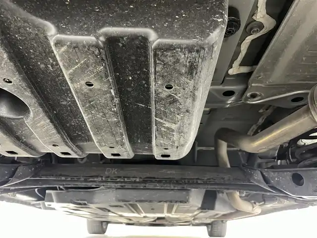 ホンダ フリード クロスター 福島県 2023(令5)年 4.1万km プラチナホワイトパール ホンダセンシング　/・衝突軽減ブレーキ　/・クルーズコントロール　/・路外逸脱抑制機能/・歩行者事故低減ステアリング/・先行車発進お知らせ/純正ナビゲーション/・型式：CN-HE02D/・Bluetooth/TV/CD/DVD/AM・FM/SD/USB/。バックカメラ/・ETC/前後ドライブレコーダー/両側パワースライドドア/革巻きステアリング/・ステアリングスイッチ/シートヒーター/プッシュスタート/・スマートキー/LEDライト/・フォグライト/・オートライト/純正フロアマット