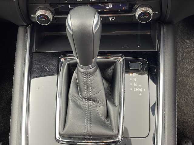 マツダ ＣＸ－８ XD スマートエディション 大阪府 2022(令4)年 6.6万km ジェットブラックマイカ 純正SDナビ/【BT/フルセグTV/USB】/全方位カメラ/ETC/置くだけ充電/ブラインドスポットモニター/衝突被害軽減システム/レーンキープアシスト/クルーズコントロール追従/コーナーセンサー前後/オートライト/ヘッドアップディスプレイ/AUTOHOLD/LEDライト/ハーフレザーシート/純正17インチAW/純正フロアマット/スペアキー