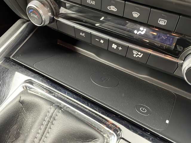 マツダ ＣＸ－８ XD スマートエディション 大阪府 2022(令4)年 6.6万km ジェットブラックマイカ 純正SDナビ/【BT/フルセグTV/USB】/全方位カメラ/ETC/置くだけ充電/ブラインドスポットモニター/衝突被害軽減システム/レーンキープアシスト/クルーズコントロール追従/コーナーセンサー前後/オートライト/ヘッドアップディスプレイ/AUTOHOLD/LEDライト/ハーフレザーシート/純正17インチAW/純正フロアマット/スペアキー