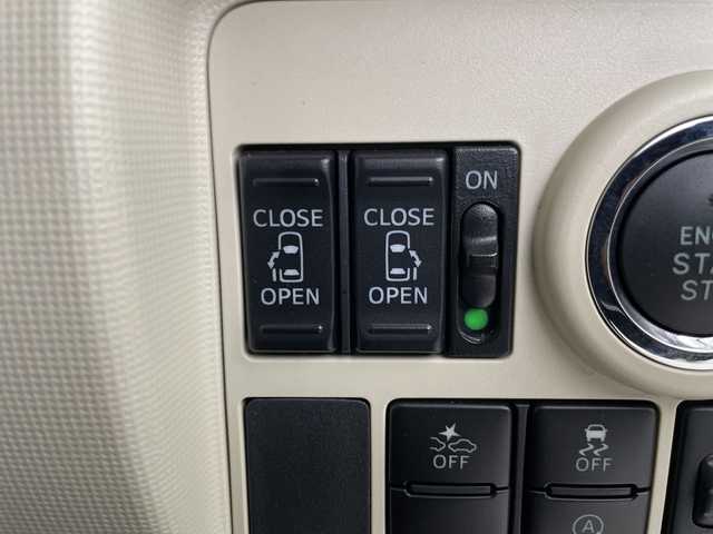 ダイハツ ムーヴ キャンバス X メイクアップ SA Ⅱ 埼玉県 2016(平28)年 2.9万km ナチュラルベージュマイカM 社外ナビ　/バックカメラ　/両側パワースライドドア　/衝突軽減ブレーキ　/横滑り防止措置　/ステアリングリモコン/純正フロアマット/オートライト/プッシュスタート/アイドリングストップ/横滑り防止装置/レベライザー/純正ドアバイザー