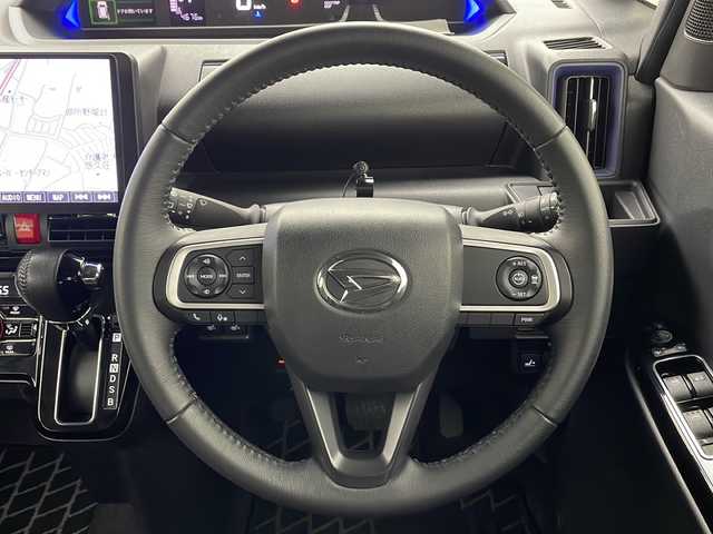 ダイハツ タント カスタム RS 秋田県 2021(令3)年 0.5万km ブラックマイカメタリック 4WD/スマートアシスト　/フローティングナビ　/　　CD/DVD/BT/フルセグTV/バックカメラ　/両側パワースライドドア　/レーダークルーズコントロール　/LEDオートライト　/ハーフレザーシート　/前席シートヒーター/純正15インチアルミホイール　/リアサンシェード/アイドリングストップ/ステアリングスイッチ/スマートキー　/ビルトインETC