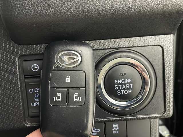 ダイハツ タント カスタム RS 秋田県 2021(令3)年 0.5万km ブラックマイカメタリック 4WD/スマートアシスト　/フローティングナビ　/　　CD/DVD/BT/フルセグTV/バックカメラ　/両側パワースライドドア　/レーダークルーズコントロール　/LEDオートライト　/ハーフレザーシート　/前席シートヒーター/純正15インチアルミホイール　/リアサンシェード/アイドリングストップ/ステアリングスイッチ/スマートキー　/ビルトインETC