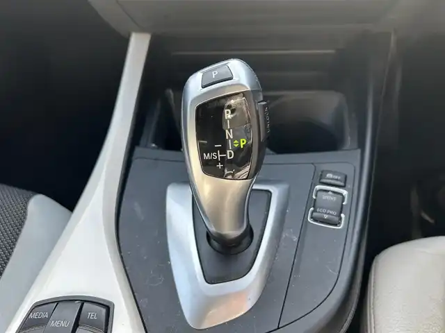 ＢＭＷ １１８ｉ スタイル 島根県 2015(平27)年 5.6万km ディープシーブルー ワンオーナー/純正ナビ/（Ｂｌｕｅｔｏｏｔｈ/CD/DVD/ラジオ）/ＥＴＣ/バックカメラ/クルーズコントロール/後方コーナーセンサー/レーンキープアシスト/ブレーキアシスト/オートライト/１６インチ純正アルミホイール/純正LEDヘッドライト/横滑り防止装置/ハーフレザーシート