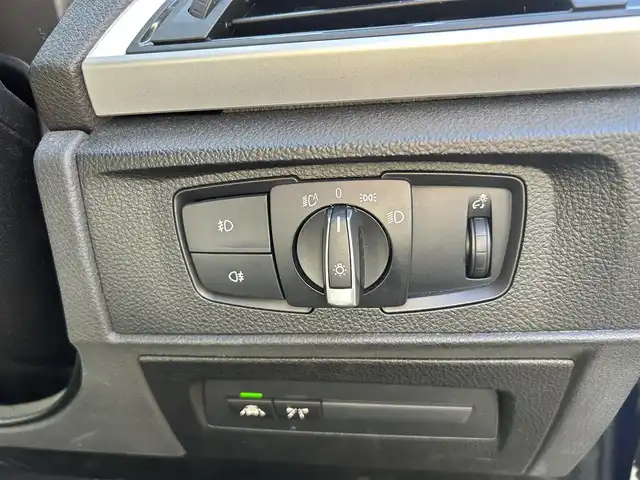 ＢＭＷ １１８ｉ スタイル 島根県 2015(平27)年 5.6万km ディープシーブルー ワンオーナー/純正ナビ/（Ｂｌｕｅｔｏｏｔｈ/CD/DVD/ラジオ）/ＥＴＣ/バックカメラ/クルーズコントロール/後方コーナーセンサー/レーンキープアシスト/ブレーキアシスト/オートライト/１６インチ純正アルミホイール/純正LEDヘッドライト/横滑り防止装置/ハーフレザーシート