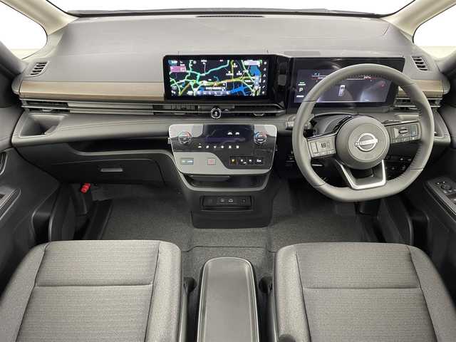 日産 セレナ e－パワー ハイウェイスター V 福岡県 2025(令7)年 0.1万km未満 プリズムホワイト 登録済未使用車　/純正１２．３型ナビ　/全方位カメラ　/ＥＴＣ２．０　/前後ドラレコ　/デジタルルームミラー　/ＡＣＣ　/コーナーセンサー　/エマージェンシーブレーキ　/レーンキープ　/ＢＳＭ　/両側電動スライドドア